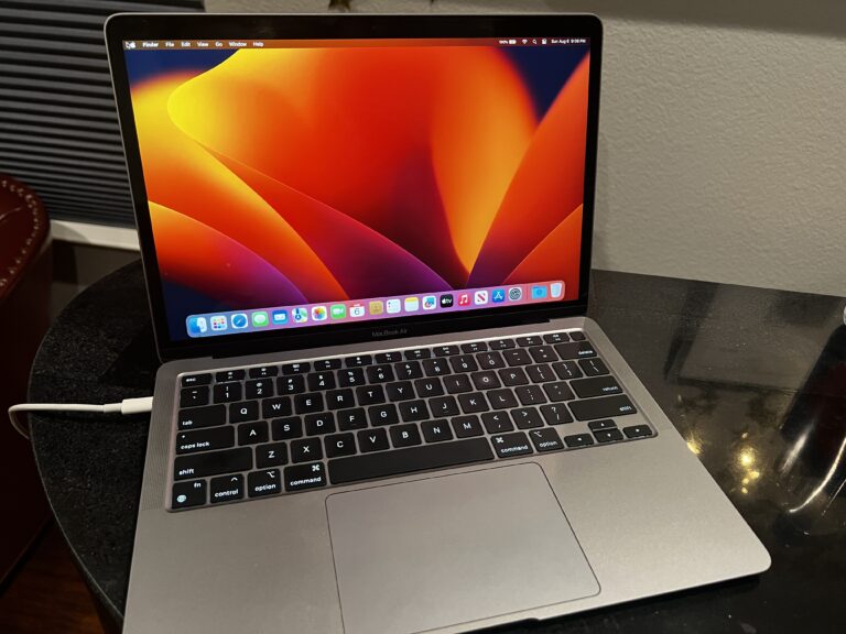 MacBook Air 13″ M1 Well Upgraded / Like New Condition